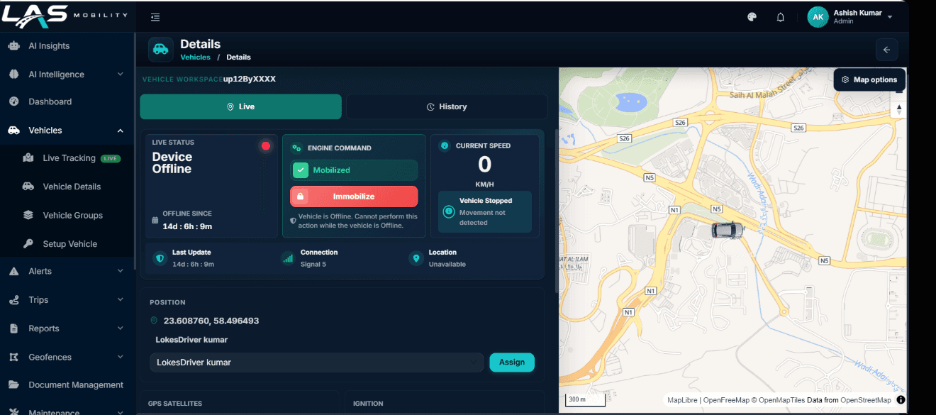 LAS Mobility vehicle information workspace with live status, immobilization, location, and map view